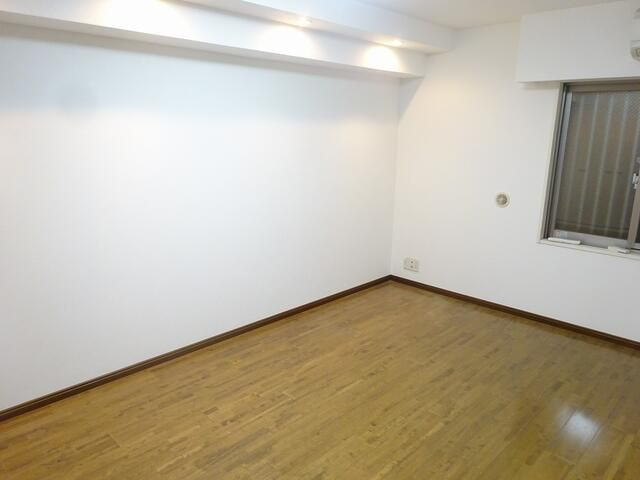 ＷＨＩＴＥ２１９の洋室