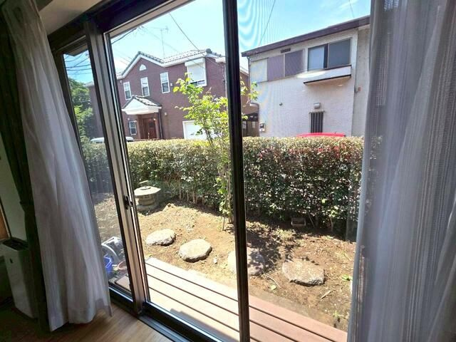 ルシェロ成城の庭