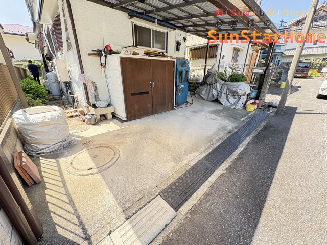 【※サンスターホーム限定物件】羽村市羽西1丁目　中古戸建の駐車場