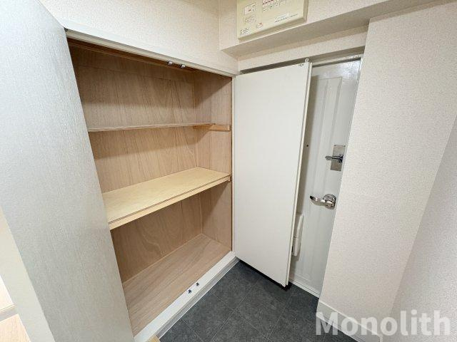 泉北鴨谷台３丁6号棟の玄関