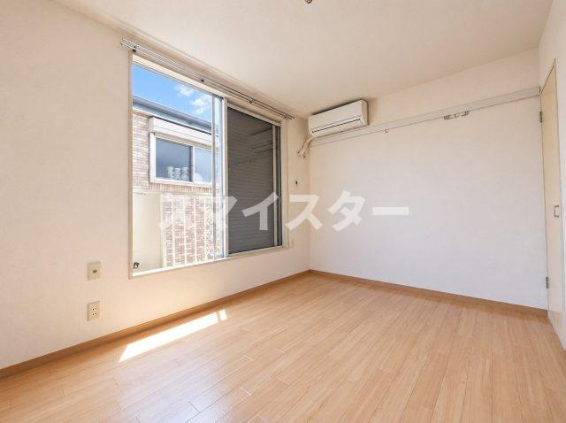 草加市旭町４丁目のアパートの居間・リビング|※別部屋参考写真