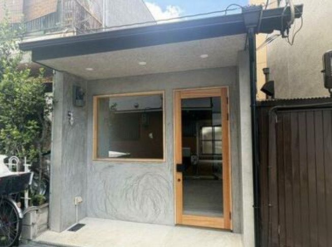 大阪市淀川区十三東４丁目の店舗事務所の外観