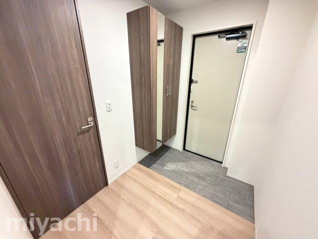 フィオーレガーデン北田宮　Cの玄関