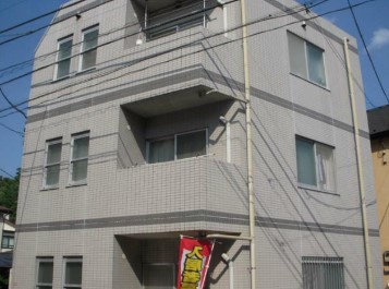 【外観】 | カーサ杉並 | 鉄筋コンクリート造のがっちりとした建物。