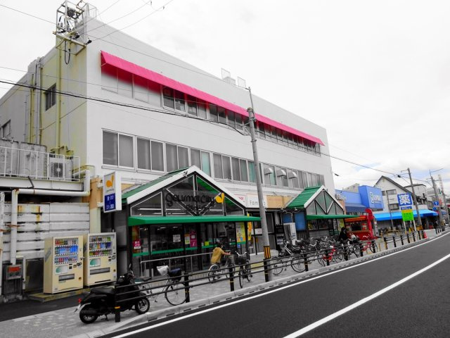 ロイヤルハイム里中の周辺