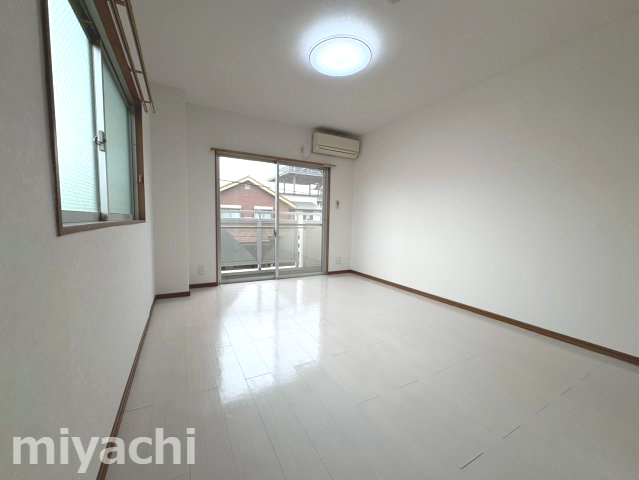 徳島市北沖洲３丁目の賃貸マンションの居間・リビング