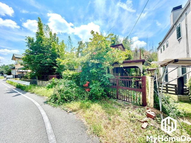 守山区深沢２丁目の前面道路含む現地写真