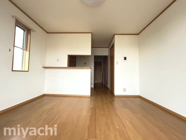 デュエル　ミサキ　Cの内装