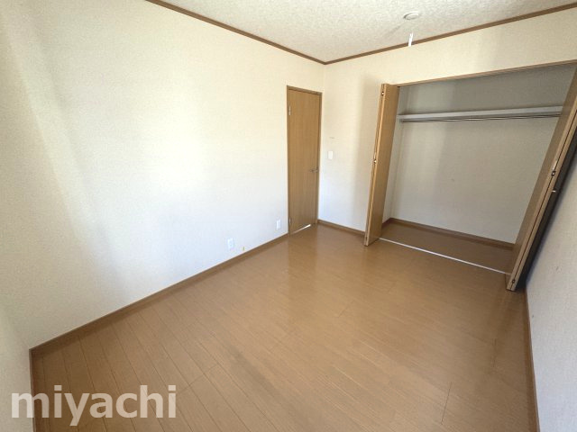 アークヴィレッジの洋室