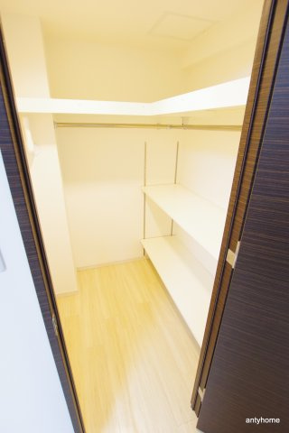 アーデン西天満　仲介手数料無料の収納