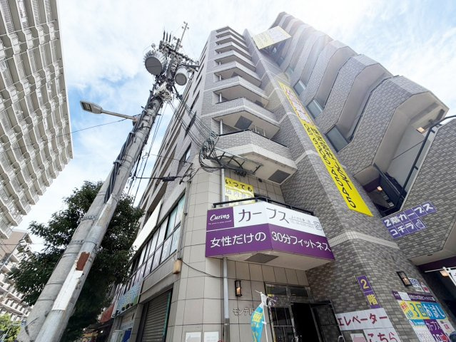 モンテ新大阪の外観