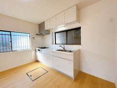 高浜市稗田町　中古住宅のキッチン