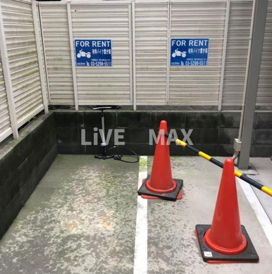 【駐車場】ラヴィン