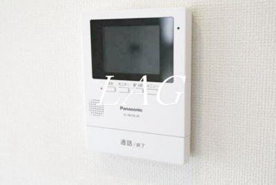 【セキュリティ】 | コーポ山石 | モニター付きインターホンです。