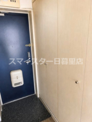 グリーンプラザ梅島の玄関