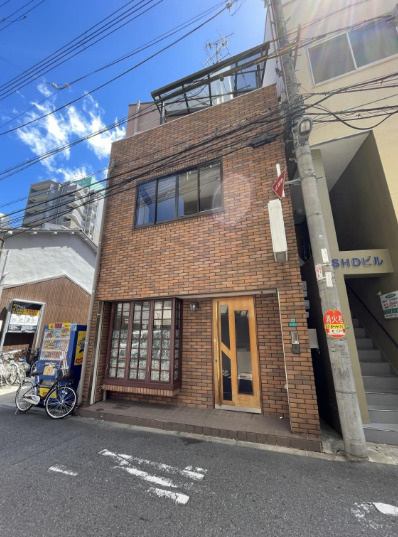 大阪市淀川区東三国５丁目の住宅付店舗戸建の外観