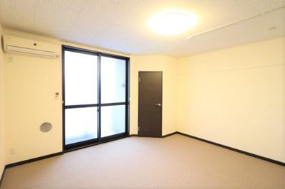 【居間・リビング】 | レオネクスト千代川レオハイツ | 他一部、号室では家具家電付きのお部屋もご用意しております。