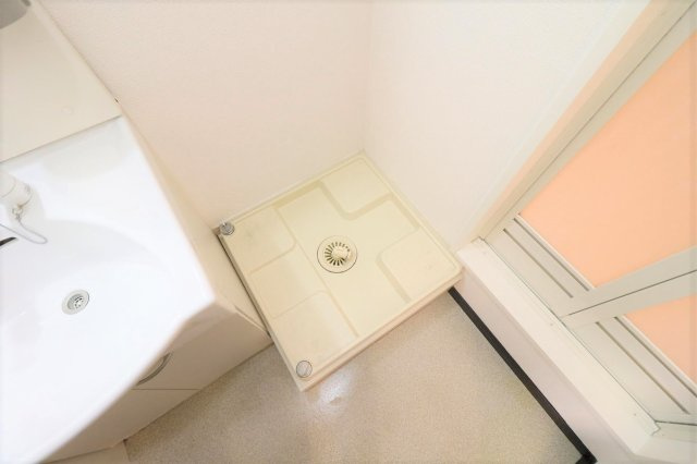 【その他】 | レオネクスト千代川レオハイツ | 防水パン付き室内洗濯機置き場あり