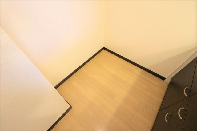 【その他】 | レオネクスト千代川レオハイツ | 大型家電設置スペースもキッチン裏にご用意！