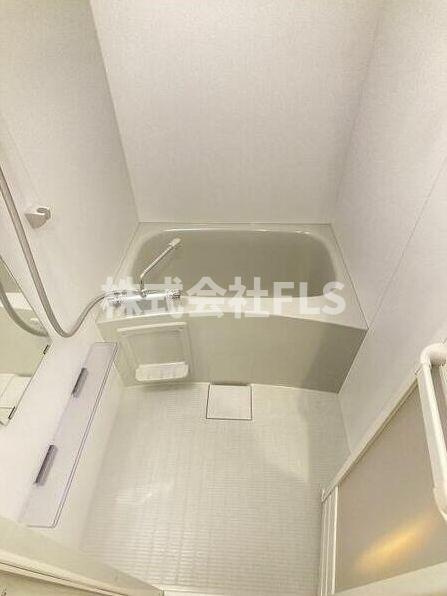 新宿区西落合１丁目の賃貸マンションの浴室