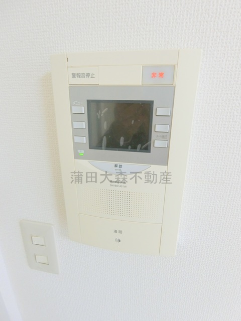 ベルサイユ池上NO.3の設備|モニター付きインターホン