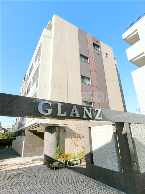 GLANZグランツの外観|2014年2月築　RC鉄筋コンクリート造地上5階建て1K~1LDK総戸数27戸　糀谷駅北側の商店街沿いのマンション　京急空港線糀谷駅近徒歩3分京急蒲田駅徒歩12分の東京都大田区西糀谷4丁目