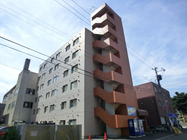 藤井ビル北１４条