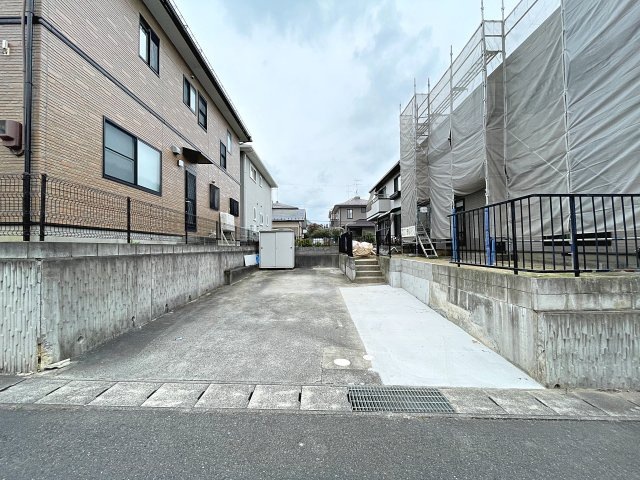 中古戸建　郡山市大槻町原田東　朝日が丘小・郡山第七中の駐車場|駐車スペース3台可能！（車種による）