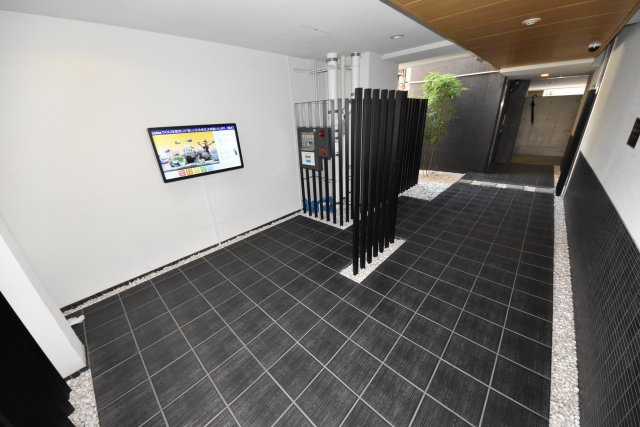 ソシオ心斎橋のエントランス