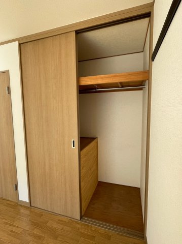 メゾン　ド　ポルックスの収納