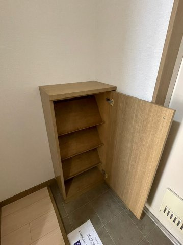 メゾン　ド　ポルックスの玄関