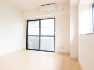 【居間・リビング】 | メゾンピュール | 洋室のお部屋です。