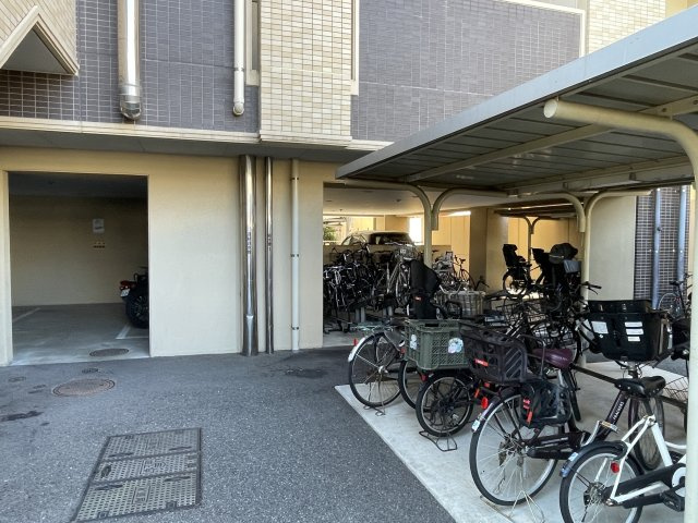 コンツェルトパーク宇品ハーバーランドの駐車場|フリー区画（使用料金：0円）自転車移動も負担のない平坦地です。