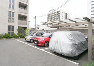 【駐車場】 | Ｗｉｔｈ　Ｇａｒｄｅｎ | 車をお持ちの方に嬉しい駐車場付きの物件です