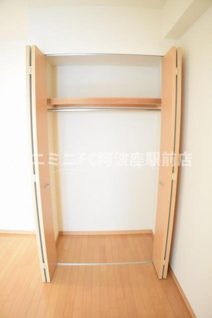 RIDGE北堀江（旧ルクレ北堀江）の収納|※別号室参考写真