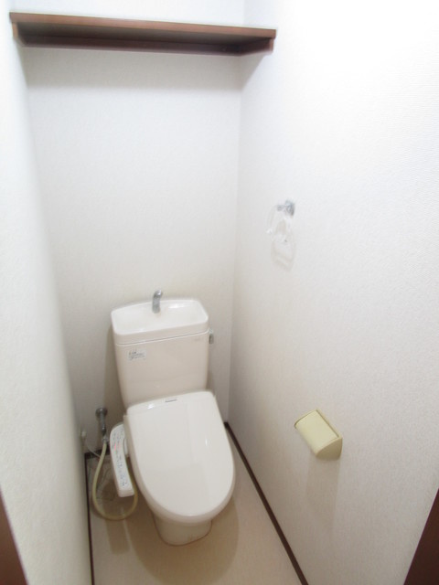 アトリオヴィラ参番館のトイレ|トイレはもちろんウォシュレット付です