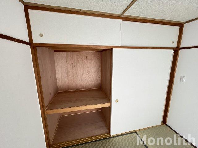 光明台35号棟の収納