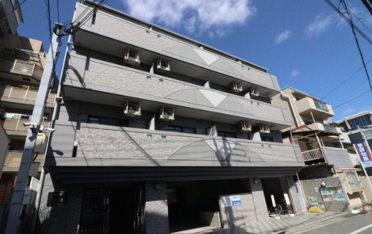 サウザー岡本