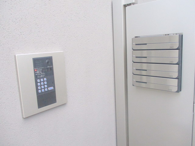 グランパコートのその他共用部分|カメラ付オートロック門扉　