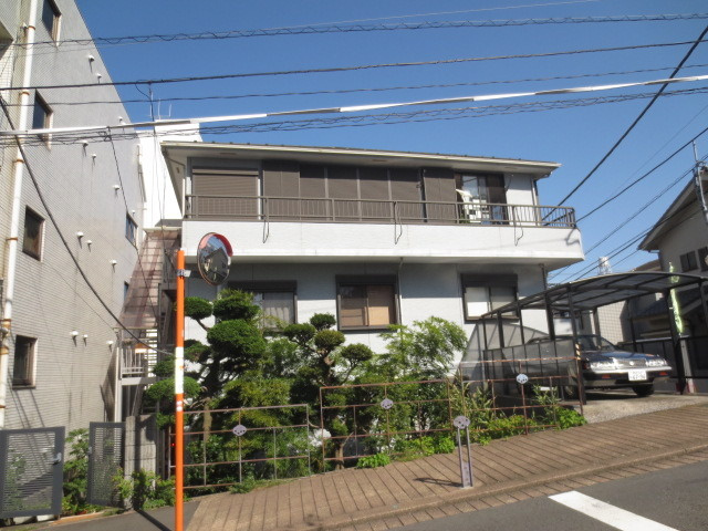 寓のエントランス|外観