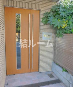 練馬区氷川台４丁目の賃貸マンションのエントランス