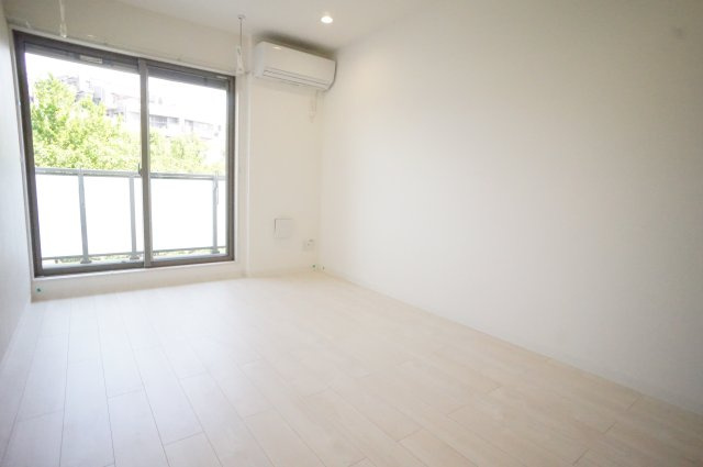 船橋市前原西２丁目の賃貸マンションの洋室|クリーニング前　スタンダードな洋室