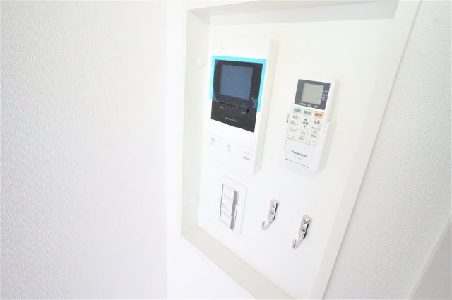 船橋市前原西２丁目の賃貸マンションのセキュリティ|ＴＶモニタホン　ニッチ内におさまっておりスッキリ