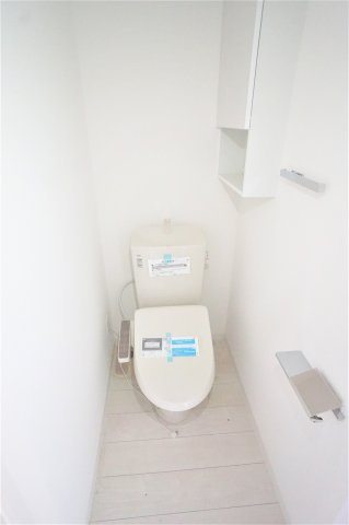 船橋市前原西２丁目の賃貸マンションのトイレ|温水洗浄便座あり