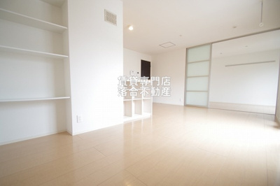 【居間・リビング】 | ヴェルドミールⅡ | ゆったりとした清潔感のあるリビング♪