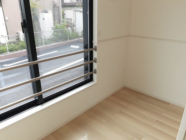 シャルールメゾンＢの内装|明るい室内です