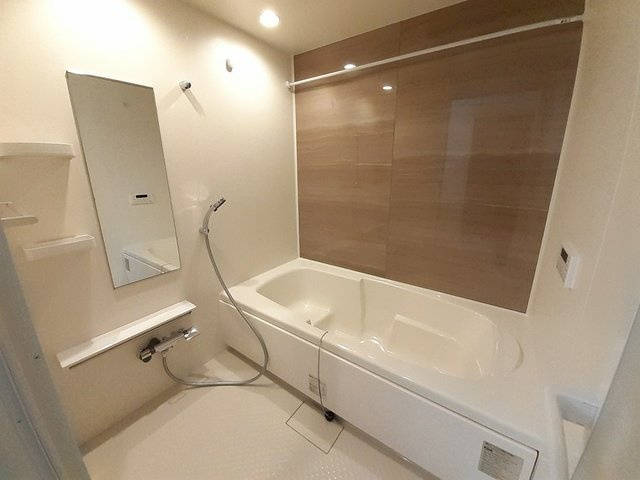 シャルールメゾンＢの浴室|コンパクトで使いやすいお風呂です