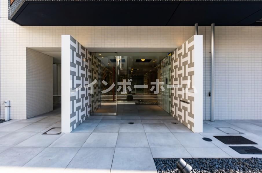 ARTESSIMO CALDOのエントランス