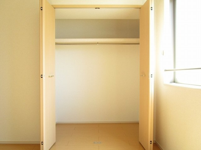 スイート　レイの収納|たっぷりとした収納スペースです