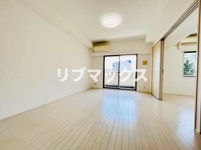 【居間・リビング】メインステージパーク大山
